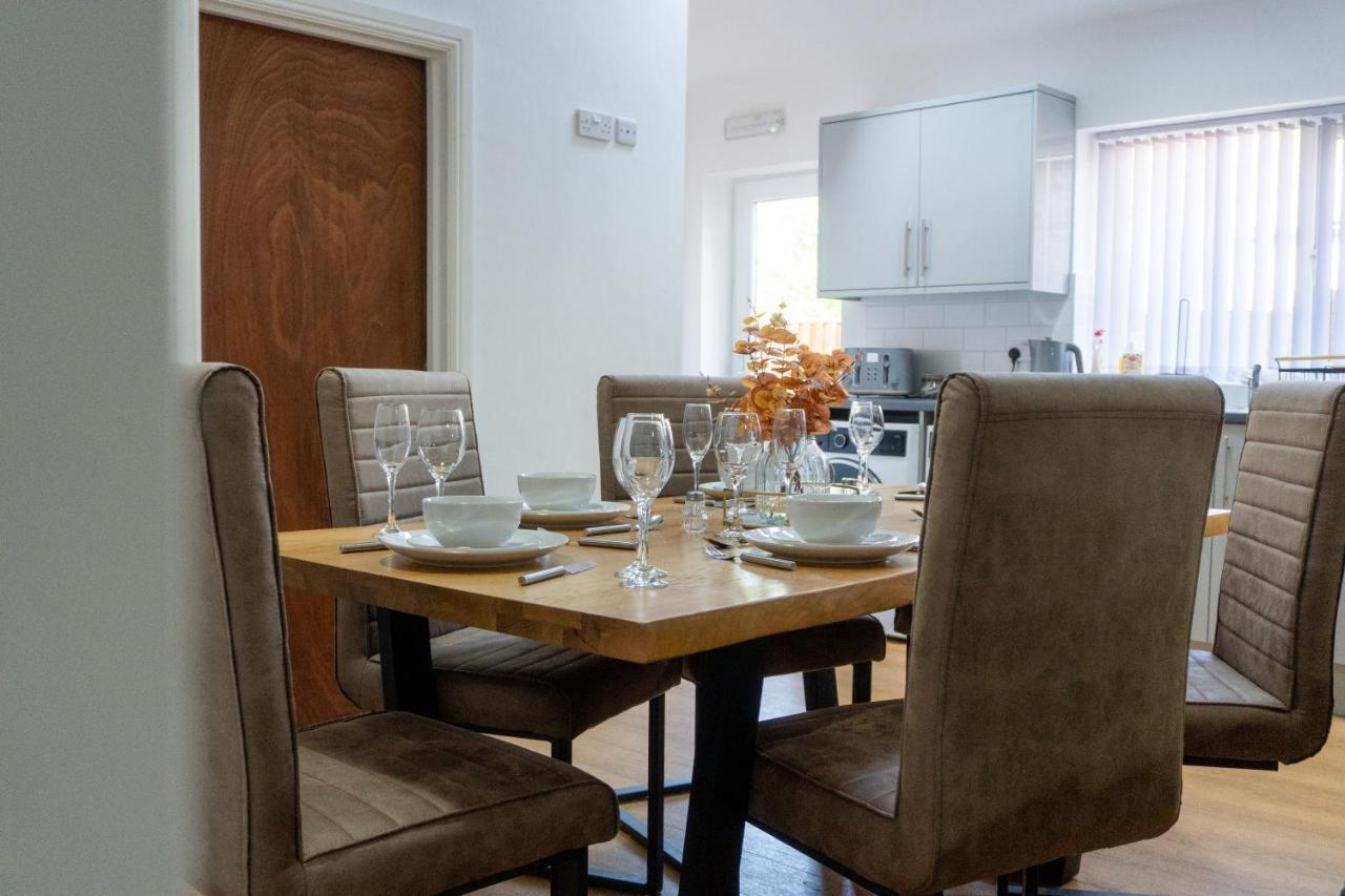 Heartland House, 7 Spacious Bedrooms Sleeps 4 Plus, Near Nec, Jlr,Bhx Birmingam Exterior foto
