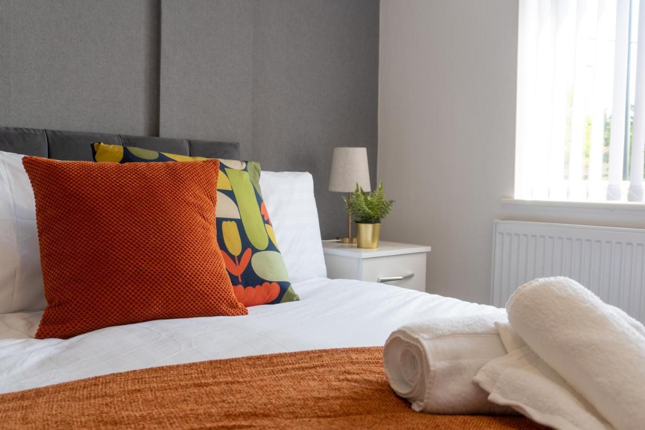 Heartland House, 7 Spacious Bedrooms Sleeps 4 Plus, Near Nec, Jlr,Bhx Birmingam Exterior foto