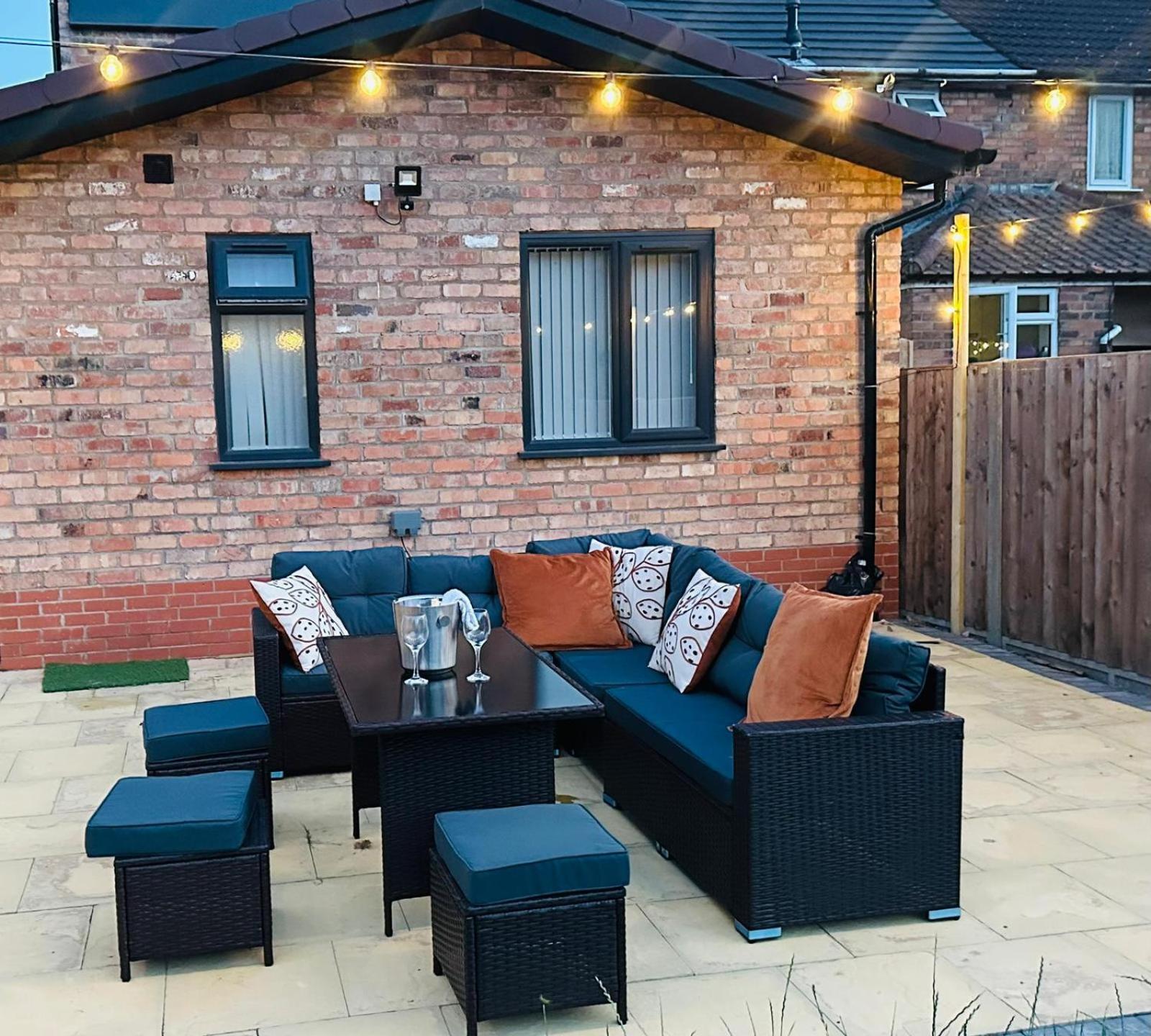 Heartland House, 7 Spacious Bedrooms Sleeps 4 Plus, Near Nec, Jlr,Bhx Birmingam Exterior foto